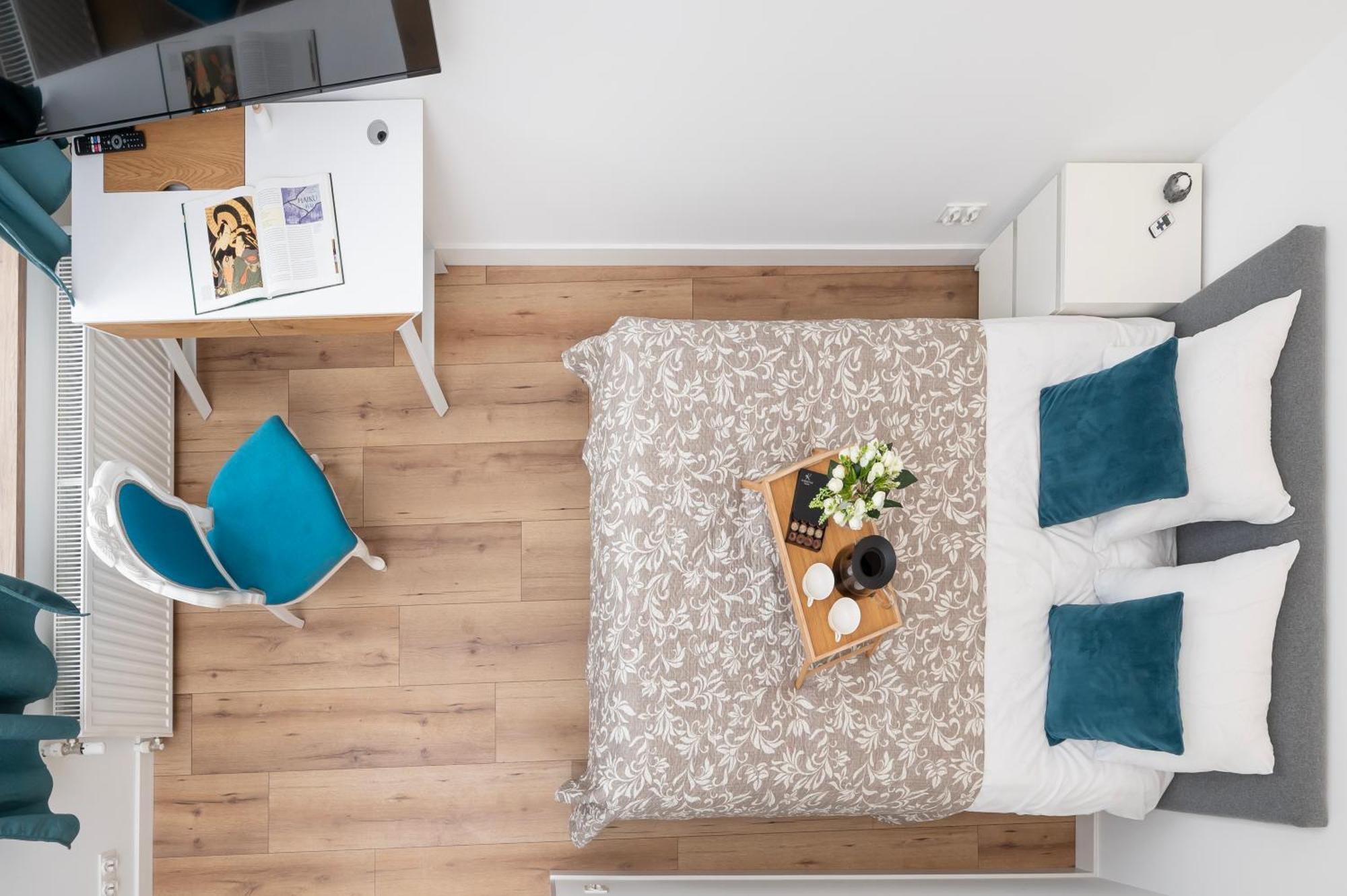 Lodz Jaracza Apt - Workspace, Parking, Park Nearby - By Rentujemy Екстер'єр фото