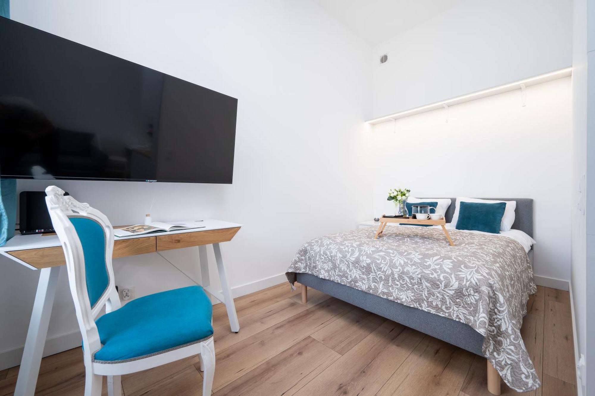 Lodz Jaracza Apt - Workspace, Parking, Park Nearby - By Rentujemy Екстер'єр фото